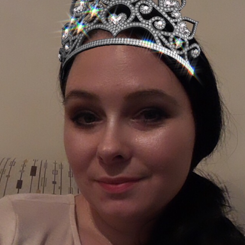 Meet your Posher, Shana